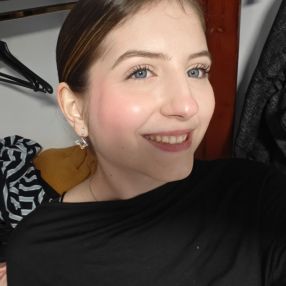 Aroa, Babysitter in Almassora