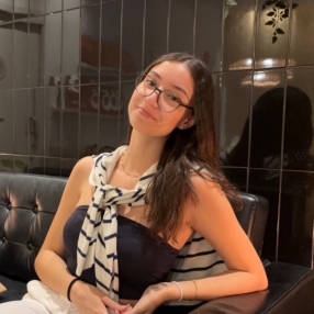 Irina, Niñera o canguro en Sarrià de Dalt