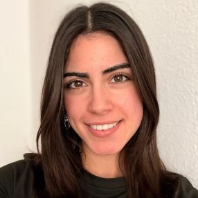 Lidia, Babysitter in Marratxí