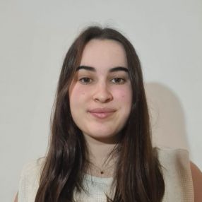 Elene, Niñera o canguro en Elgoibar