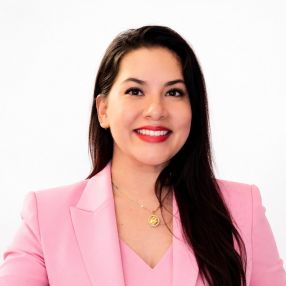Laura Alejandra, Babysitter in Villamartín