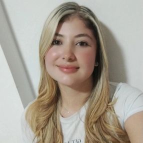 Luisa Fernanda, Niñera o canguro en Loriguilla