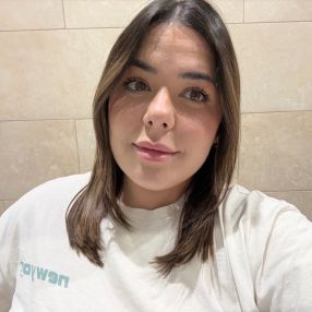 Júlia, Niñera o canguro en Montornès del Vallès