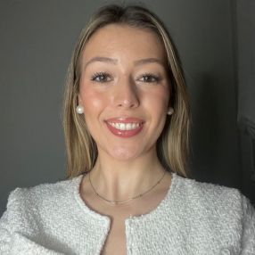 Marta, Babysitter in Utebo