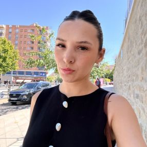 Wanda, Niñera o canguro en Fuengirola