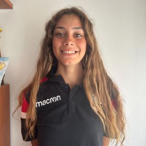 Mónica, Babysitter in Sigüeiro