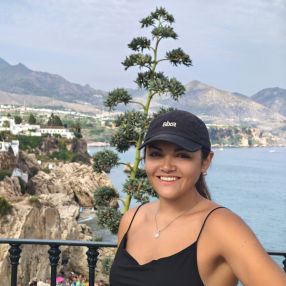 Ro, Babysitter in Huércal de Almería