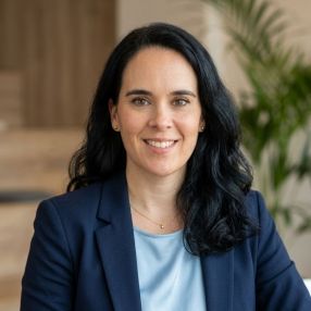 Laura, Niñera o canguro en Lobón