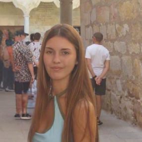 Claudia, Babysitter in Valencina de la Concepción