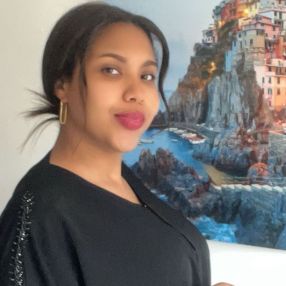 Hanane, Babysitter in El Parador de las Hortichuelas