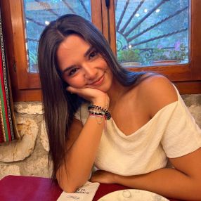 Lucia, Babysitter in Paiporta
