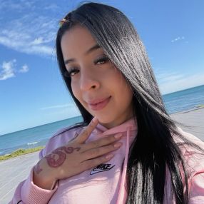 Angie, Niñera o canguro en Burriana