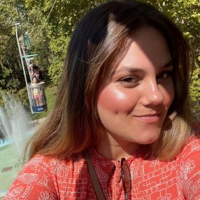 Gloria, Niñera o canguro en Aljaraque