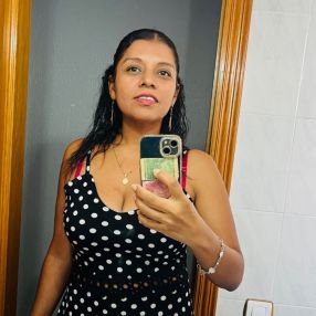 Irina Ingrid Peña, Niñera o canguro en Onteniente