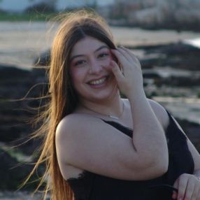 Helena, Niñera o canguro en Rianxo