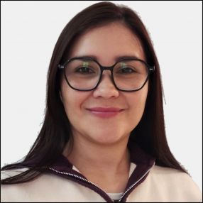 Johana, Niñera o canguro en Jacarilla