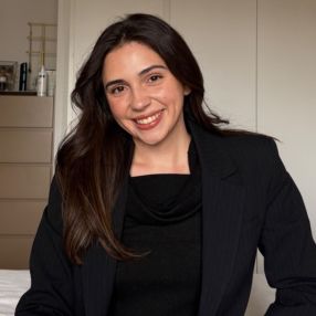 Cèlia, Niñera o canguro en Caldes de Malavella