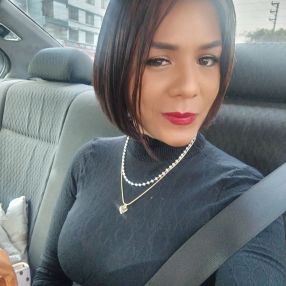 Shirley, Niñera o canguro en Soria