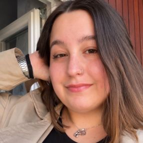 Maya, Babysitter in Los Corrales de Buelna