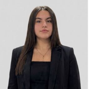 Mireya, Niñera o canguro en Caudete