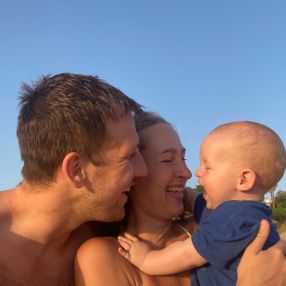 Liāna, Familia en Cádiz
