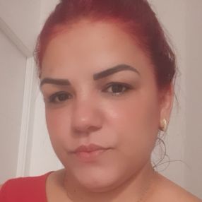 Yanidia, Niñera o canguro en Arona