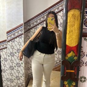 Isra, Niñera o canguro en Alginet