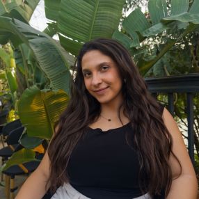 Esperanza, Babysitter in Arahal