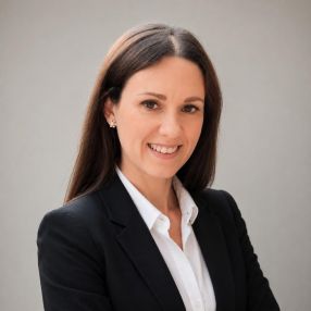 Daphne, Babysitter in Granollers