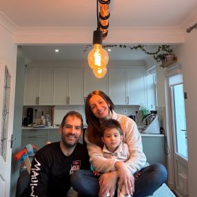 Rossana, Familia en Barcelona
