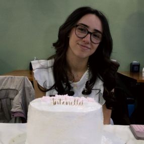 Antonella, Niñera o canguro en Polop