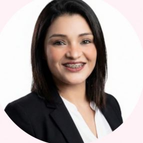 Johanna, Niñera o canguro en Onda