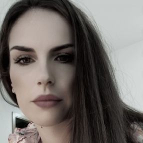 Estefania, Niñera o canguro en Navarra