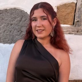Tayri, Niñera o canguro en Teror