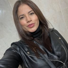 Jessenia, Babysitter in Valdemorillo