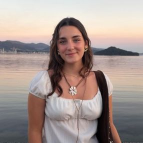 Jimena, Niñera o canguro en Parquelagos
