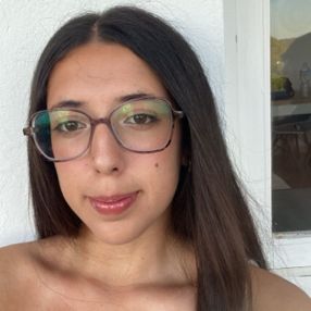 Anabel, Niñera o canguro en Cómpeta