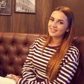 Alba, Babysitter in Felanitx