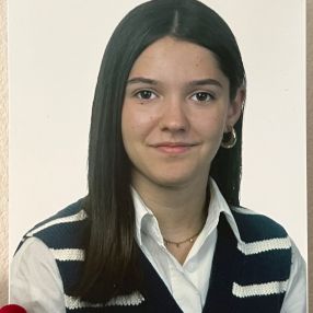 Marta, Niñera o canguro en Alfaro
