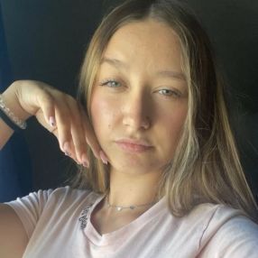 Aitana, Niñera o canguro en Chapinería