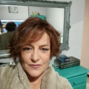 Maria Jose, Niñera o canguro en Tomares