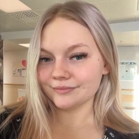 Nea, Babysitter in Kontiolahti