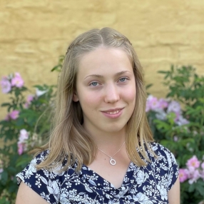Milla, Babysitter in Turku