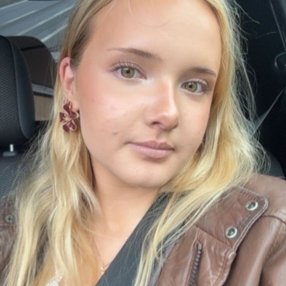 Iisa, Babysitter in Oulu