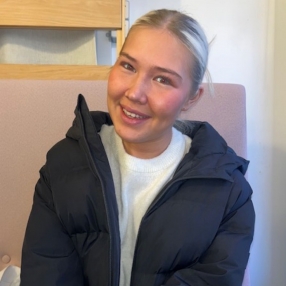 Alma, Lastenhoitaja kaupungissa Oulu