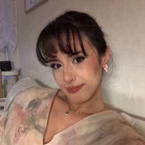 Zainab, Lastenhoitaja kaupungissa Kajaani
