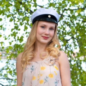 Menni, Lastenhoitaja kaupungissa Jyväskylä