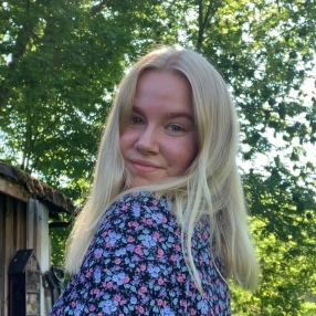 Tiia, Babysitter in Nummela