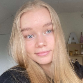 Anniina, Lastenhoitaja kaupungissa Kotka