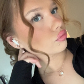 Moona, Babysitter in Tampere